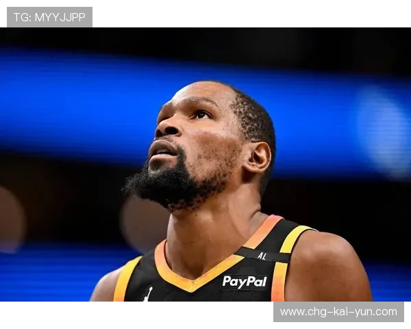 太阳队内讨论杜兰特持球比重，布克有意接管主控